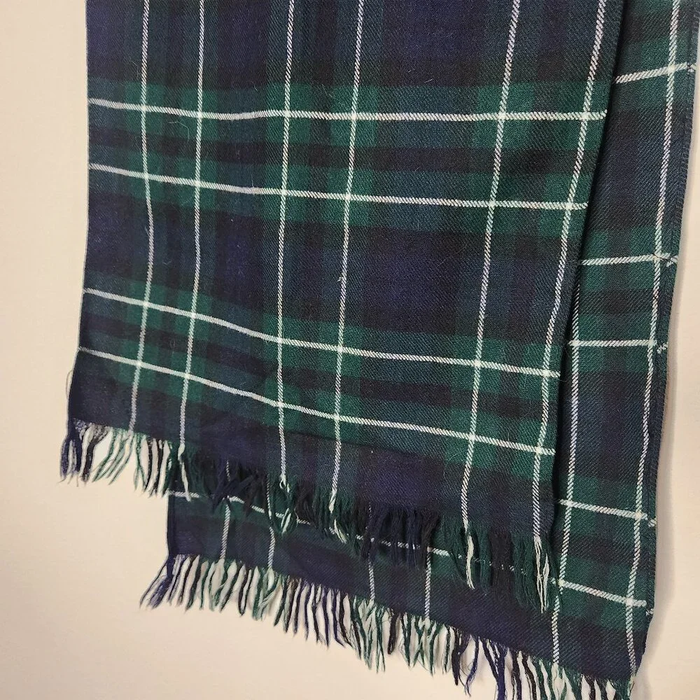 Tartan Plaid Green Black White Tasseled 100% Wool Scarf